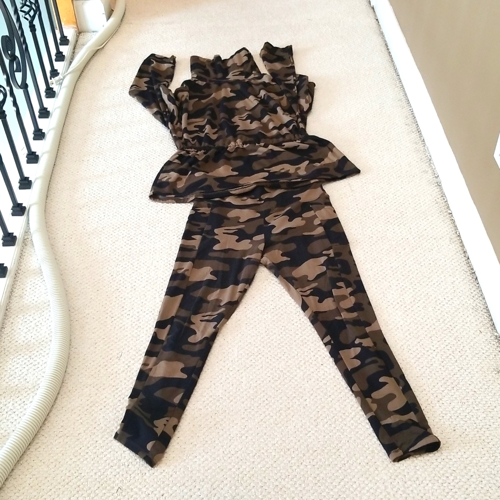 Camouflage Women's Active Set sz-XL